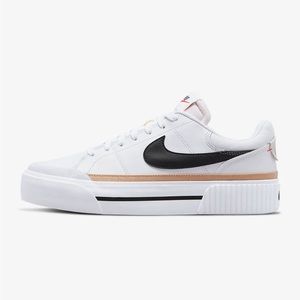 Women’s Nike court legacy lift